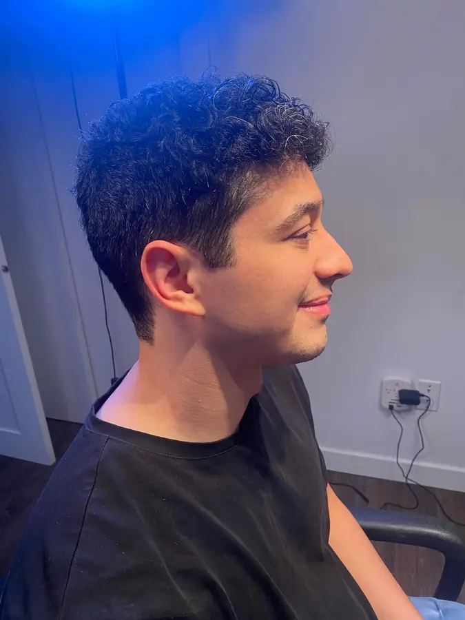 Leleco Barber precision haircut 5